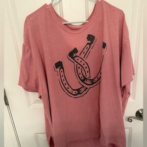 Torrid Pink Relaxed Fit T-Shirt horseshoe size 3